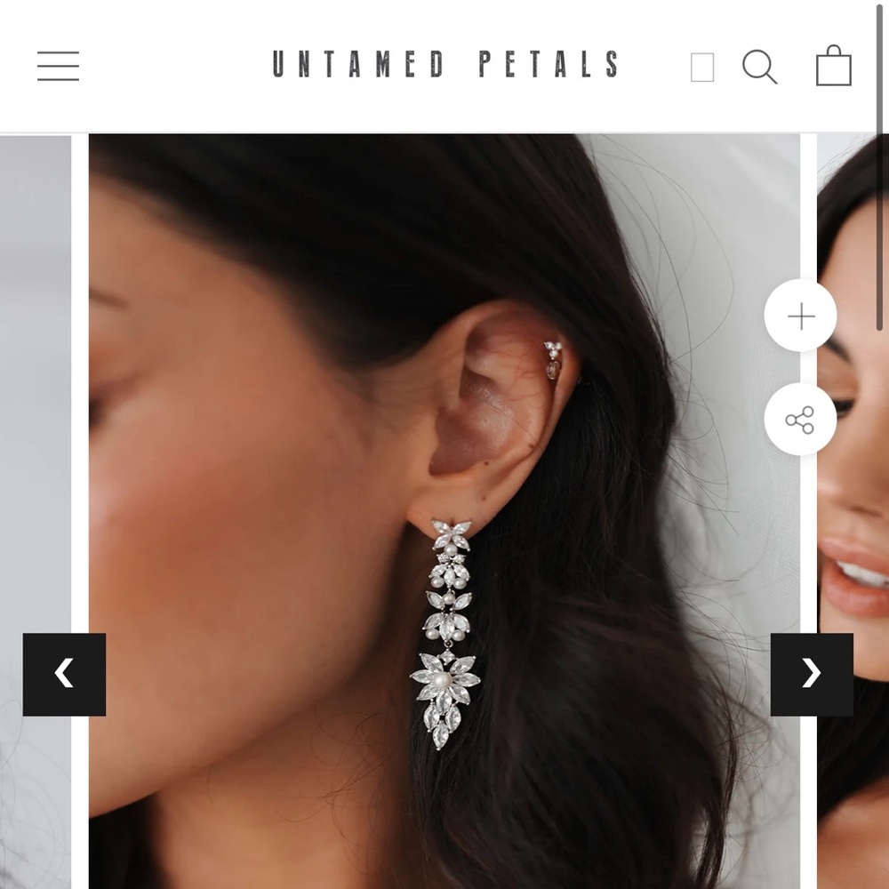 BRAND NEW | UNTAMED PETALS | ROSETTE DROP EARRINGS